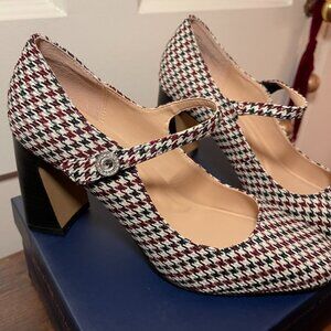 Adrienne Vittadini Mary Jane Pumps - Brand New in Box! Burgundy Houndstooth